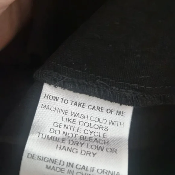 Ellandemm Women's Black Cropped Shirt - Picture 3 of 4